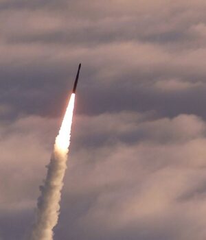 balistichna_interkontinentalna_zapusk_gettyimages_1474748_8d274aad7de711b99497680002169d3b901675b0.jpg Українська компанія близька до створення двох надзвукових балістичних ракет