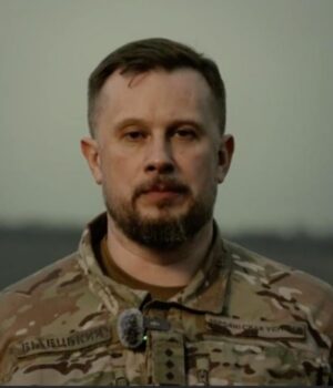 Командир-Третього-корпусу-Білецький-в-коментарі-the-guardian:-НРК-замінять-значну-частину-солдатів-в-логістиці.