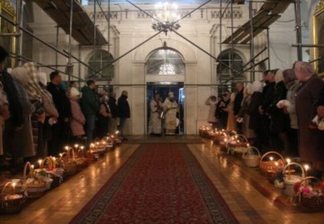 Чи скоротять в Луцьку комендантську годину на Великдень: що відомо Чи-скоротять-в-Луцьку-комендантську-годину-на-Великдень:-що-відомо