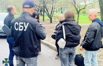 Медпрацівницю Волинської лікарні підозрюють у вимаганні грошей з військовозобов’язаних Медпрацівницю-Волинської-лікарні-підозрюють-у-вимаганні-грошей-з-військовозобов’язаних