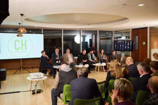 Фракція ‘Слуга народу’ обговорила законопроєкти для виконання зобов’язань перед донорами "Слуги"-на-засіданні-фракції-обговорили-з-міністрами-законопроєкти-для-виконання-зобов’язань-України-перед-донорами