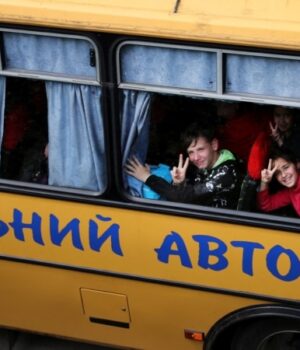 Діти-ВПО-не-ходять-до-львівських-шкіл-через-цькування-за-мову?-Влада-заперечує Діти-ВПО-не-ходять-до-львівських-шкіл-через-цькування-за-мову?-Влада-заперечує