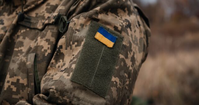 Кризис призову в Україні: понад мільйон чоловіків не оновили дані Ukraina zmaga się z poważnym kryzysem. “Prawie 70 proc. się nie nadaje”