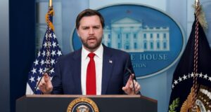 США готові до переговорів з Іраном: роль віцепрезидента Джей Ді Венса Венс на низькому старті і готовий вступити в переговори з Іраном, – Politico