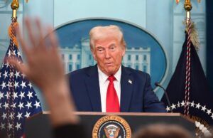 Трамп знайшов спосіб бомбити цивільні об’єкти Ірану без звинувачень у злочинах, – Politico Трамп-знайшов-спосіб-бомбити-цивільні-об’єкти-Ірану-без-звинувачень-у-злочинах,-–-politico