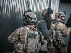 СБУ затримала агента, який шпигував для ФСБ та ГРУ на оборонному заводі Готував удари балістики: СБУ викрила “крота” на стратегічному підприємстві