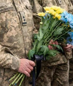 Завтра-Луцьк-прощатиметься-з-Героєм-Сергієм-Макаруком