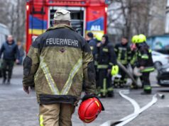 Російські обстріли цивільного транспорту на Нікопольщині: п’ятеро поранених у другій атаці за день Росіяни вдруге за день поцілили в рейсовий автобус на Нікопольщині, є поранені