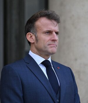 Загроза-ядерної-війни:-Макрон-скликав-термінове-засідання-Ради-оборони