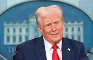 Демократи в США вимагають усунути Трампа через його слова про Іран, – Axios Демократи-в-США-вимагають-усунути-Трампа-через-його-слова-про-Іран,-–-axios