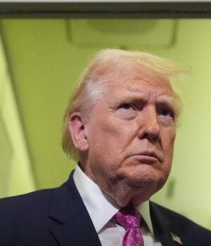 Трамп-заявив,-що США-призупиняють-на два-тижні-удари-по Ірану