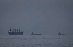 Іран заявив, що відкриє Ормузьку протоку для судноплавства за однієї умови Іран-заявив,-що відкриє-Ормузьку-протоку-для-судноплавства-за однієї-умови