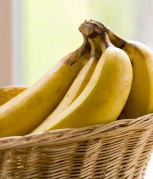 Скільки-бананів-можна-їсти-на-день:-дієтологи-назвали-оптимальну-дозу-для-здоров’я Скільки-бананів-можна-їсти-на-день:-дієтологи-назвали-оптимальну-дозу-для-здоров’я
