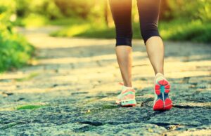 Ходити 10 тисяч кроків не обов’язково: учені пояснили, що насправді важливо для здоров’я Ходити-10-тисяч-кроків-не-обов’язково:-учені-пояснили,-що-насправді-важливо-для-здоров’я