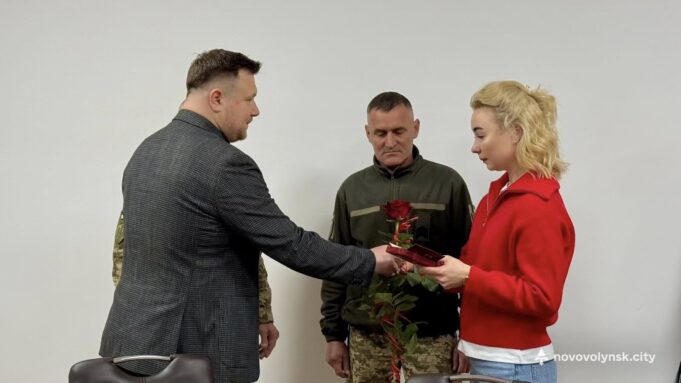 У Нововолинську вшанували пам’ять полеглих захисників держави Двом-Героям-із-Нововолинської-громади-посмертно-присвоєно-державні-нагороди