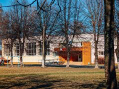 Луцькі школи на кілька днів йдуть на дистанційку Луцькі-школи-на-кілька-днів-йдуть-на-дистанційку