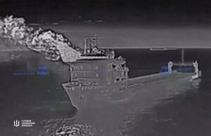 Спецпризначенці ГУР добили останній залізничний пором окупантів у Керчі Спецпризначенці-ГУР-добили-останній-залізничний-пором-окупантів-у-Керчі