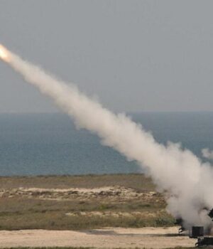 ОАЕ,-Кувейт-і-Бахрейн-заявили-про-нову-масовану-атаку-з-боку-Ірану