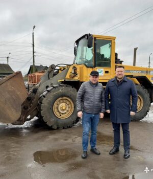 Автопарк-ВУКГ-поповнився-технікою-від-міста-партнера-Ноймюнстера