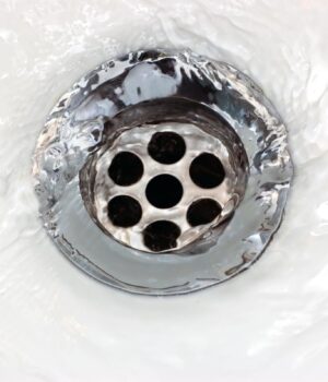 Сантехнік-порадив-простий-спосіб-від-засміченого-зливу:-достатньо-одного-засобу Сантехнік-порадив-простий-спосіб-від-засміченого-зливу:-достатньо-одного-засобу