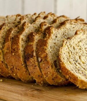 Що-відбувається-з-організмом,-якщо-їсти-цільнозерновий-хліб:-пояснення-дієтологині