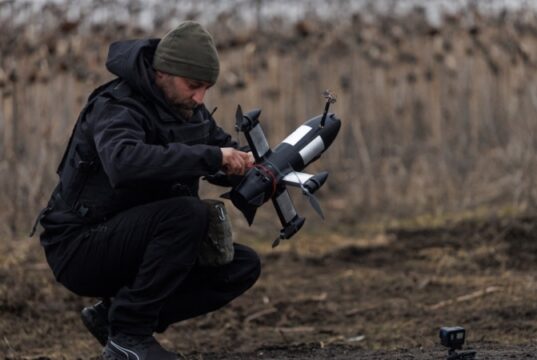 Україна зміцнює співпрацю з країнами Перської затоки у сфері оборони Україна-на-Близькому-Сході-була-у-«політичних-мінусах».-Дрони-здатні-перетворити-їх-на-плюси?