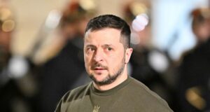 Зустрічі між Україною та Росією перенесено через зміни в американській політиці Тристоронні переговори з РФ відкладено: Зеленський назвав несподівану причину