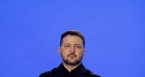 Зеленський анонсує тристоронні переговори щодо завершення війни в Україні Зеленський: Україна готує тристоронню мирну зустріч і чекає Віткоффа після свят