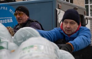 Волонтерська допомога Україні: затримки та зростання витрат через глобальні проблеми з логістикою Конфлікт-в-Ірані-перешкоджає-доставці-приватної-гуманітарної-допомоги-США-до-України