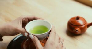 Як зелений чай впливає на організм: вчені назвали головні переваги Як-зелений-чай-впливає-на-організм:-вчені-назвали-головні-переваги
