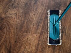 Як мити підлогу без розводів і липкості: професійні прибиральники поділилися методами Як-мити-підлогу-без-розводів-і-липкості:-професійні-прибиральники-поділилися-методами