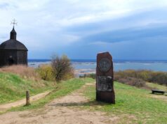 На Великдень у Витачів: місце сили на мальовничих схилах Дніпра На-Великдень-у-Витачів:-місце-сили-на-мальовничих-схилах-Дніпра