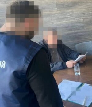 Збитки-–-майже-2-мільйони:-на-Волині-директору-навчального-закладу-та-підприємцю-оголосили-підозру Збитки-–-майже-2-мільйони:-на-Волині-директору-навчального-закладу-та-підприємцю-оголосили-підозру