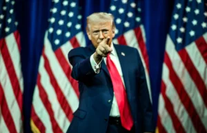 Трамп закликав Іран не стягувати плату за прохід танкерів через Ормузьку протоку Трамп-вимагає-від-Ірану-не-стягувати-плату-з-танкерів-за-прохід-через-Ормузьку-протоку