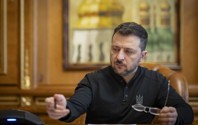 В Україні запроваджено новий закон про підготовку до національного спротиву В Україні створять центри підготовки до нацспротиву: Зеленський підписав закон