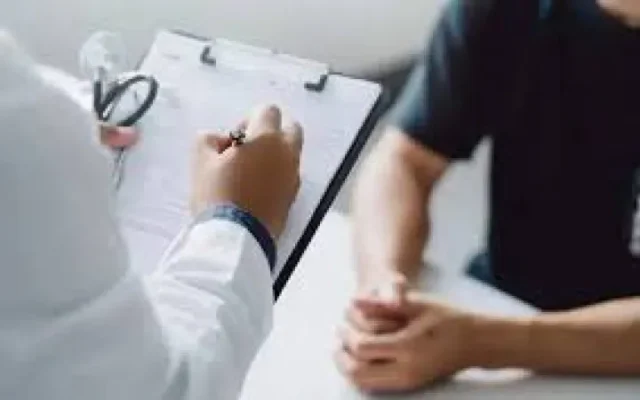 Прокурори викрили схему з підробленими довідками МСЕК Прокурори викрили схему з підробленими довідками МСЕК