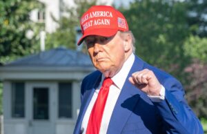 Трамп анонсує відкриття Ормузької протоки та обговорює ядерну угоду з Іраном Трамп пообіцяв відкрити Ормузьку протоку і назвав умову “успішної угоди” з Іраном