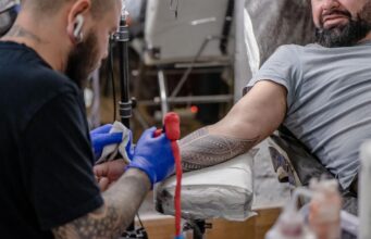 У чоловіків з татуюваннями є ці 11 особливих рис характеру, – дослідження У-чоловіків-з-татуюваннями-є-ці-11-особливих-рис-характеру,-–-дослідження