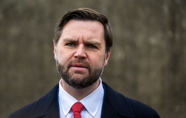 Переговори США та Ірану розпочалися в Ісламабаді Венс уже в Пакистані: США та Іран от-от почнуть мирні переговори