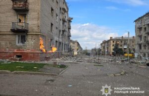 Росіяни вдарили чотирма бомбами по центру Краматорська: щонайменше 10 поранених Росіяни-вдарили-чотирма-бомбами-по-центру-Краматорська:-щонайменше-10-поранених