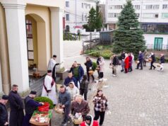 Частина вірян у Луцьку вже освятили Великодні кошики: як це було Частина-вірян-у-Луцьку-вже-освятили-Великодні-кошики:-як-це-було