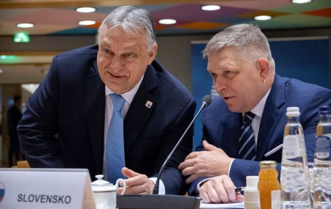 Прем’єр Словаччини підтримав Віктора Орбана напередодні виборів в Угорщині Фіцо публічно підтримав Орбана напередодні виборів в Угорщині