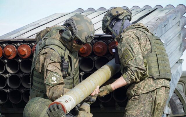 Ситуація на фронті: порушення режиму припинення вогню під час Великодня Росія майже півтисячі разів порушила великоднє “перемир’я”, – Генштаб