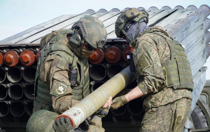 Ситуація на фронті: порушення режиму припинення вогню під час Великодня Росія майже півтисячі разів порушила великоднє “перемир’я”, – Генштаб