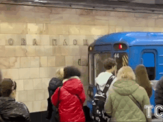 В метро Києва затримали чоловіка, який почав роздягатися: що відомо В-метро-Києва-затримали-чоловіка,-який-почав-роздягатися:-що-відомо