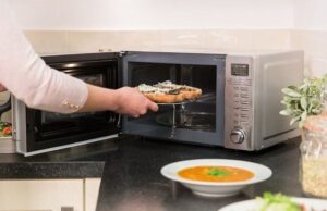 Який посуд категорично заборонено гріти в мікрохвильовій печі Який-посуд-категорично-заборонено-гріти-в мікрохвильовій-печі