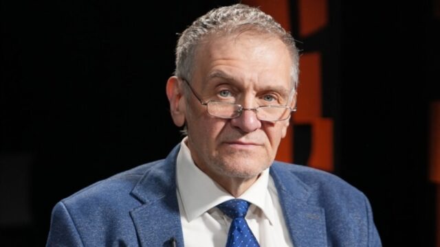 Довіра до Зеленського: як «Міндічгейт» вплинув на політичну ситуацію в Україні Як-Зеленському-вдається-«не-впасти»-попри-«Міндічгейт»-і-кризу-в-парламенті?-Гарань-про-роль-Буданова.