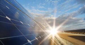 Сонячні панелі дають несподіваний ефект: пустеля може змінитися до невпізнання Сонячні-панелі-дають-несподіваний-ефект:-пустеля-може-змінитися-до-невпізнання