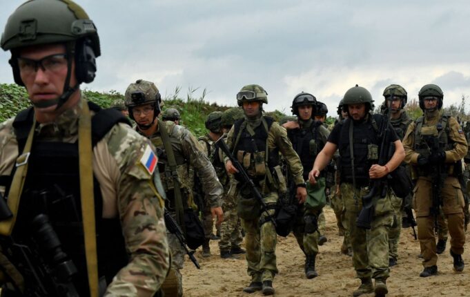 Російські атаки тривають попри великоднє перемир’я: 55 обстрілів за день Росія продовжує порушувати “перемир’я”: у Генштабі відзвітували про ситуацію на фронті