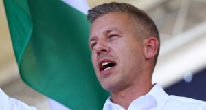 Петер Мадяр перемагає на виборах в Угорщині, Орбан визнає поразку Ексорбаніст,-який-рахує-до-десяти.-Портрет-майбутнього-лідера-Угорщини-Петера-Мадяра